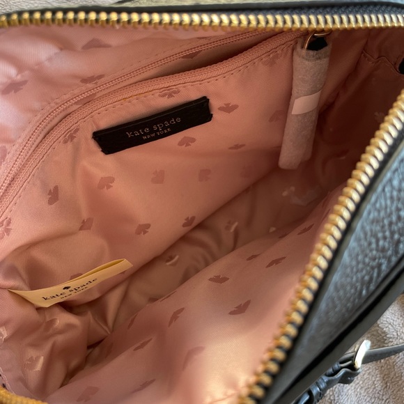 Brand new Kate Spade “hayes street arla” - Picture 6 of 7